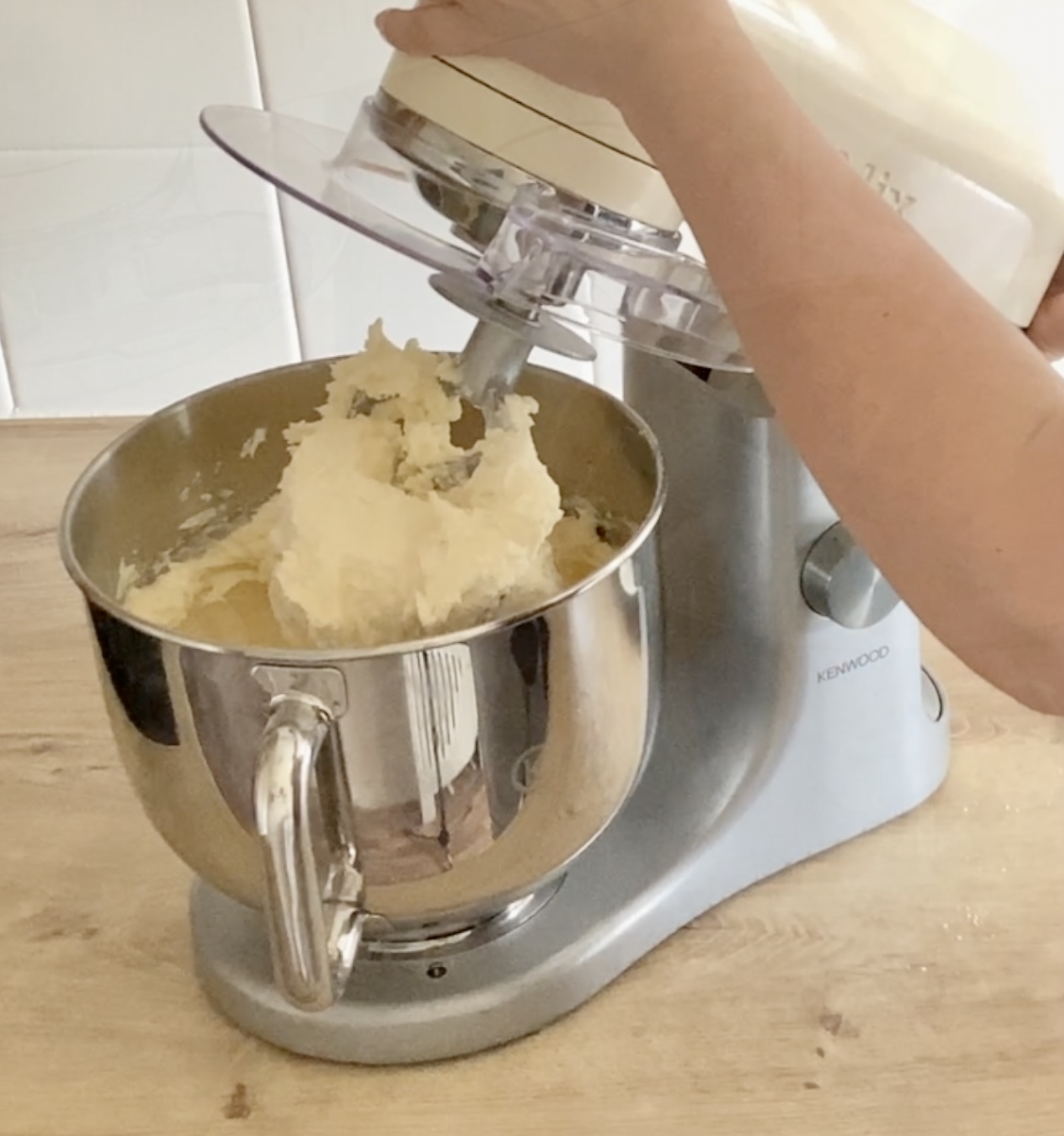 Useful Tips – How To Make American Buttercream