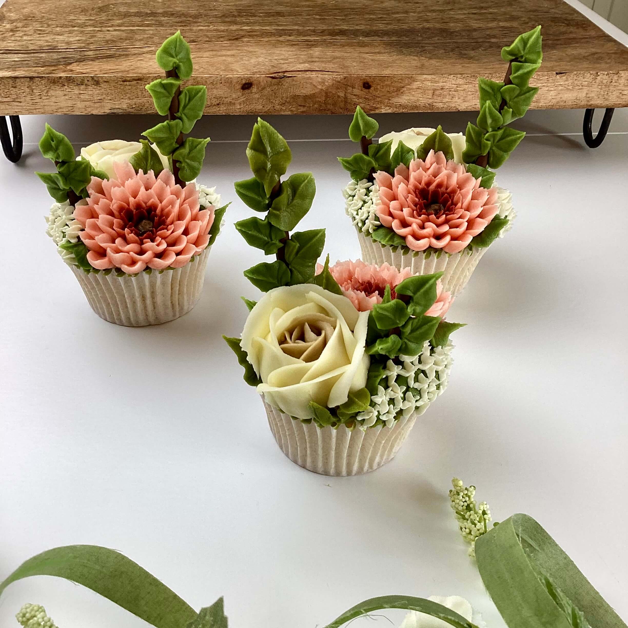 Intermediate Myrtle Leaves