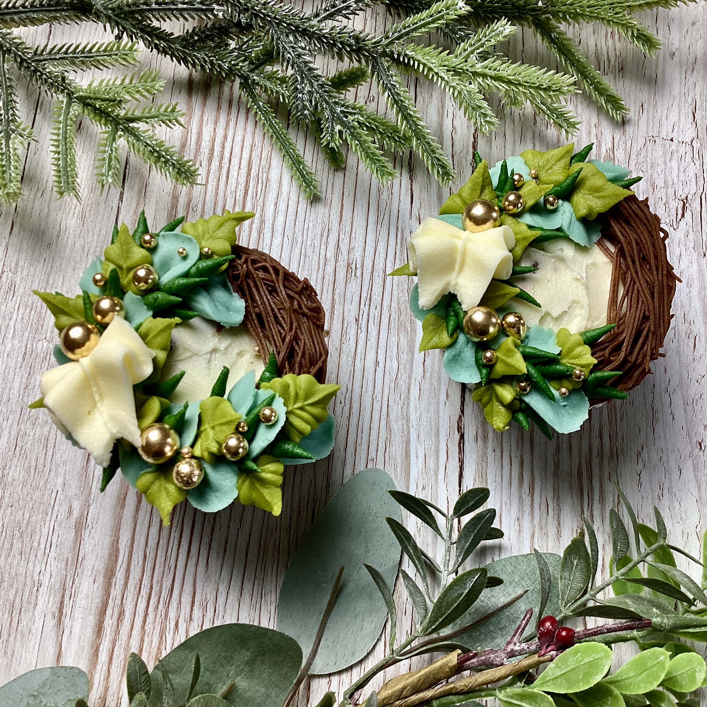 Intermediate Christmas Bow Wreath